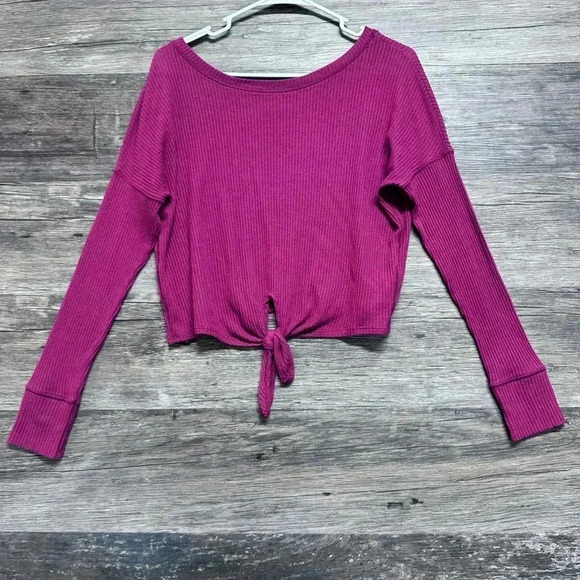 Abercrombie & Fitch Purple Fuschia Long-Sleeved Crop Top Sweater - Picture 1 of 3